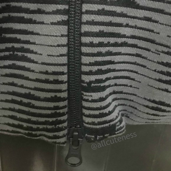 Adidas Jacket Size XS - Picture 7 of 7